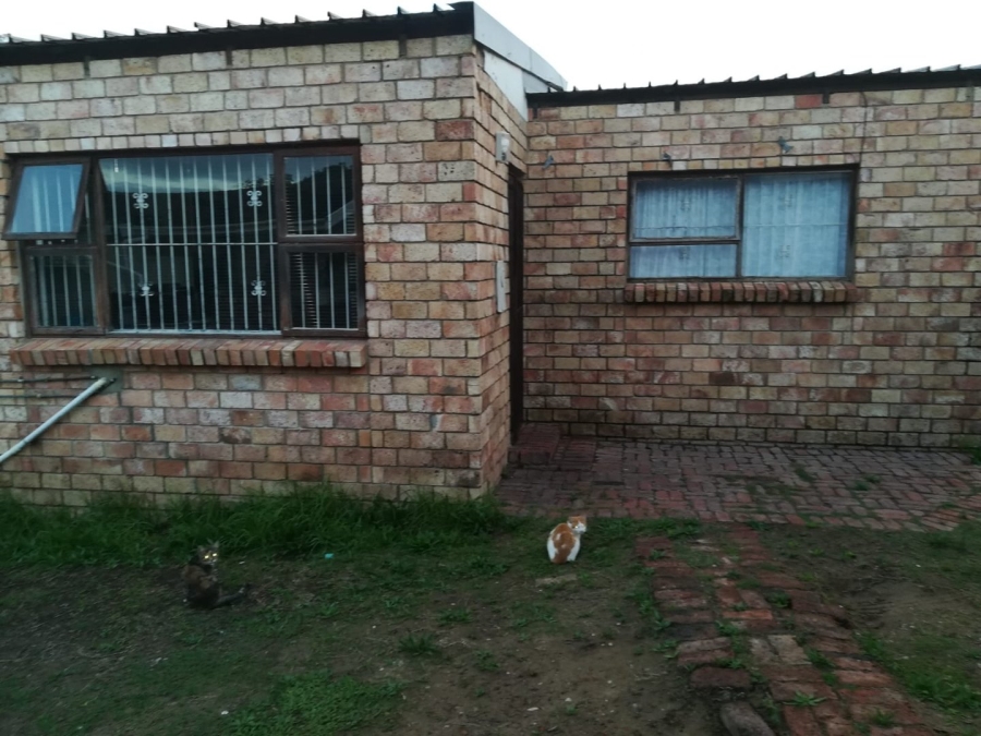 6 Bedroom Property for Sale in Bethelsdorp Eastern Cape